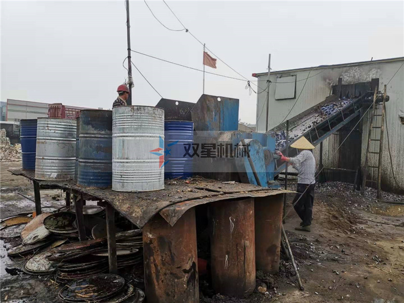 油桶破碎機廠家1600型生產現(xiàn)場