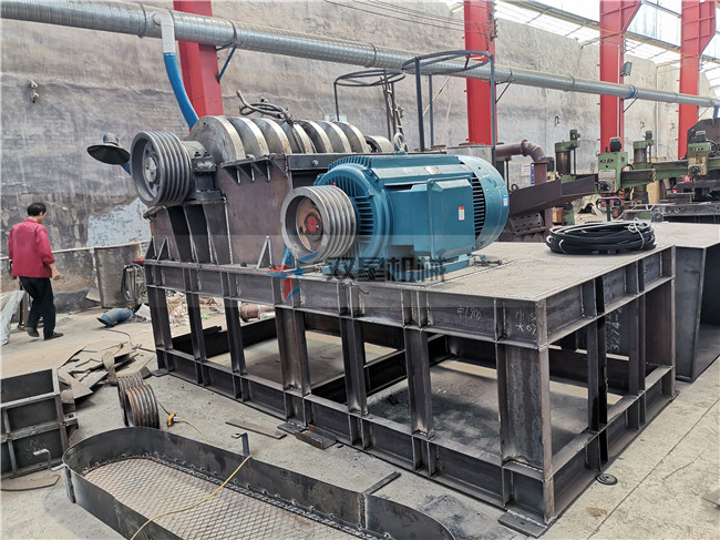 彩鋼瓦破碎機(jī)生產(chǎn)現(xiàn)場實(shí)拍