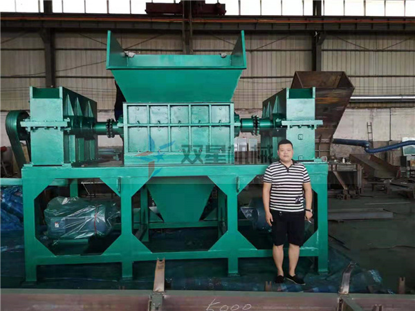 金屬撕碎機(jī)可以用來(lái)干什么？金屬撕碎機(jī)零部件都有哪些？