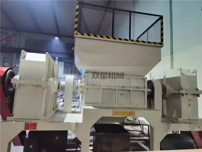 雙軸撕碎機(jī)