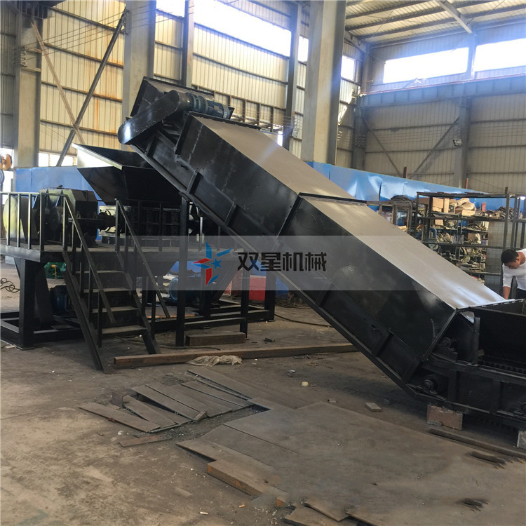 金屬撕碎機(jī)設(shè)備有哪些分類？技術(shù)上有哪些改進(jìn)？?jī)?yōu)缺點(diǎn)有哪些？