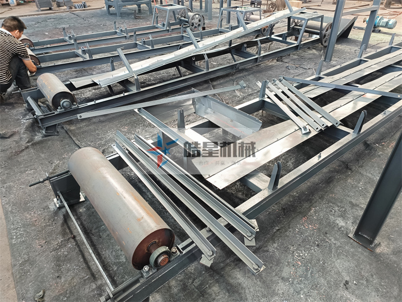 <a href='http://jkitzvalves.com' target='_blank'><span>鋁合金破碎機(jī)</span></a><a href='http://jkitzvalves.com/psxl/1279.html' target='_blank'><span>廢鋁破碎</span></a>分選設(shè)備輸送帶設(shè)備生產(chǎn)現(xiàn)場(chǎng)