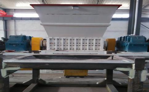 哪些因素決定著<a href='http://jkitzvalves.com/ssxl/10.html' target='_blank'><span>金屬撕碎機(jī)</span></a>的價格